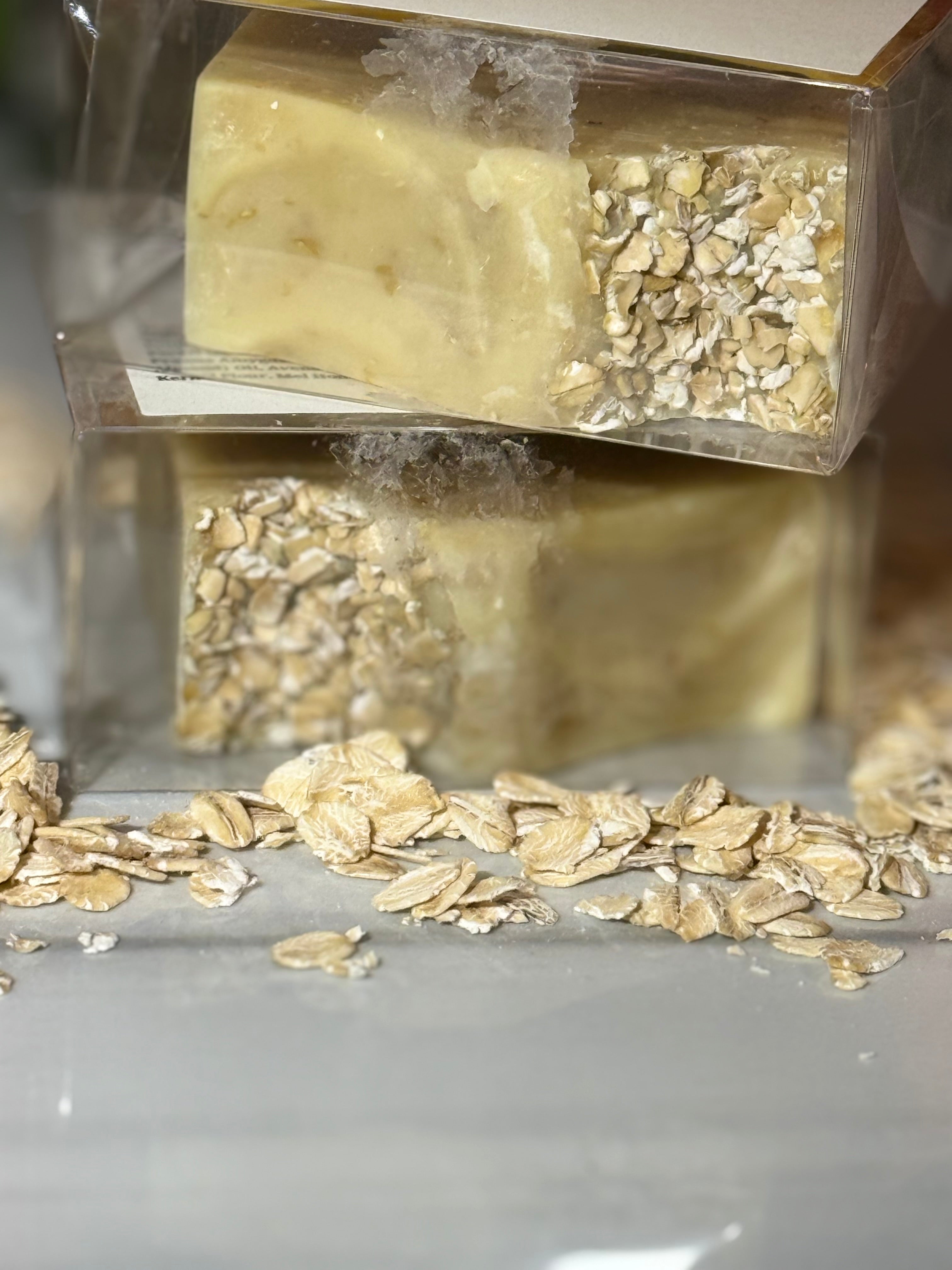 Oatmeal & Honey Quintessential Bath Bar